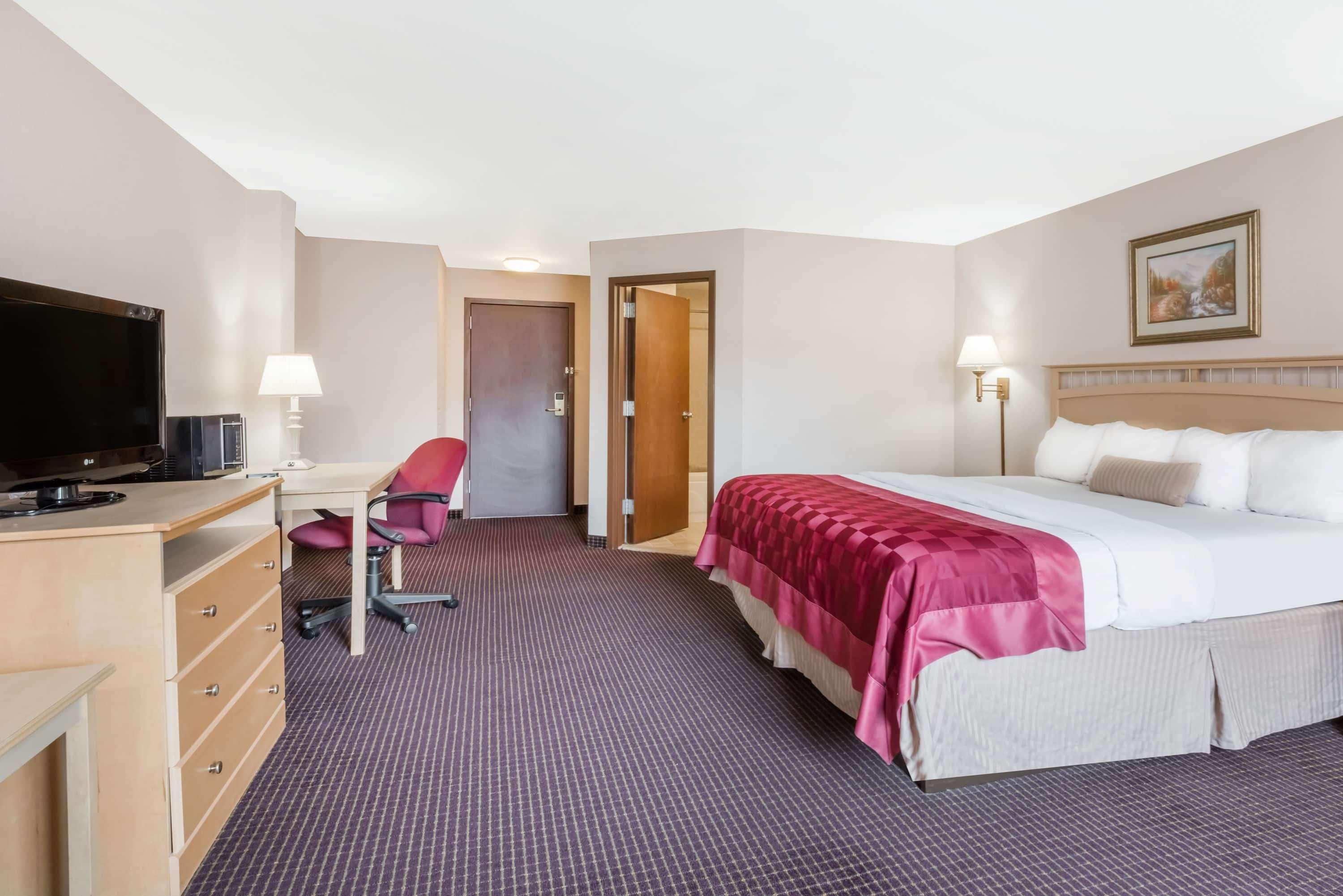 Ramada by Wyndham Pottsville/Frackville Exteriör bild